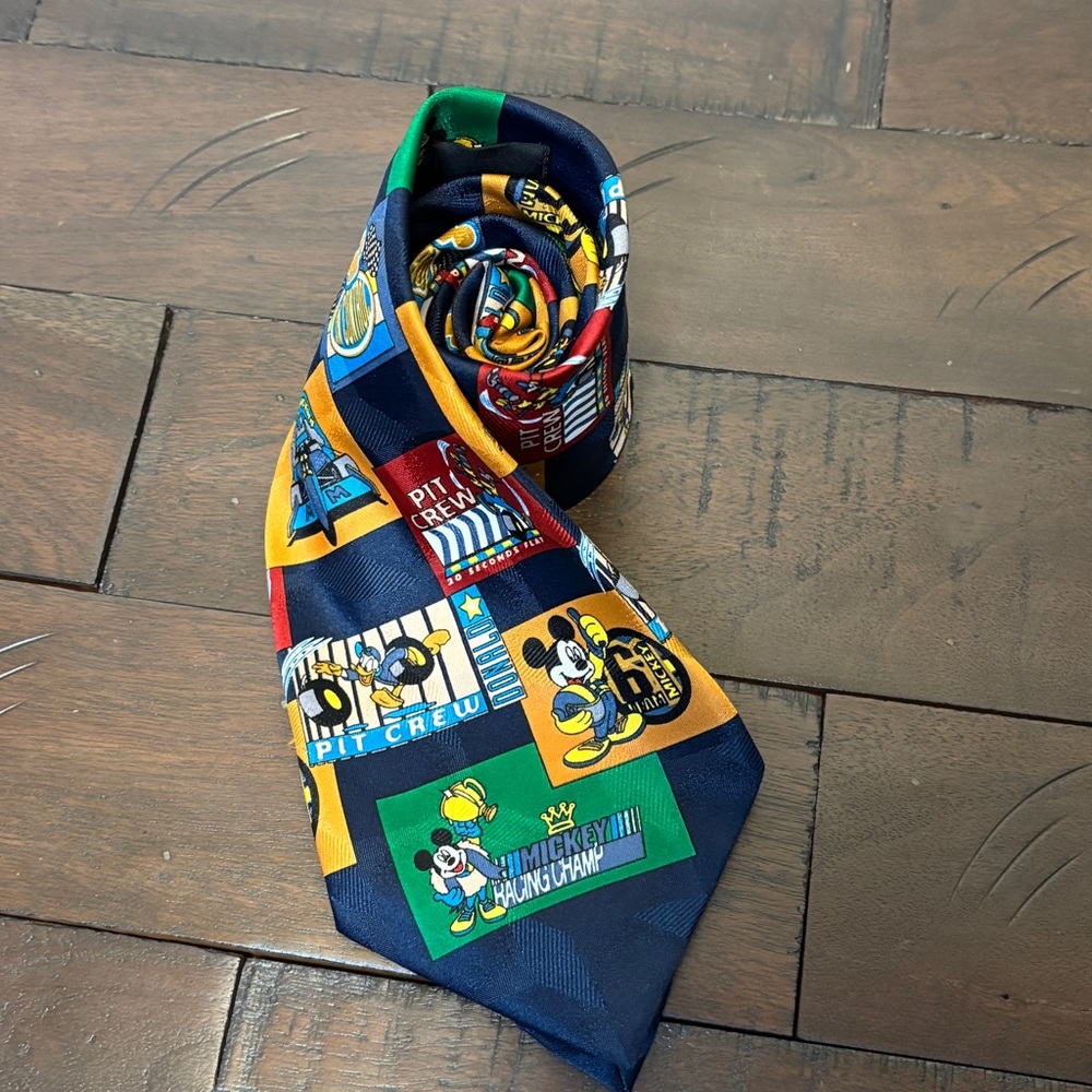 Mickey Unlimited Vintage Racing Championship Neck Tie Great Condition